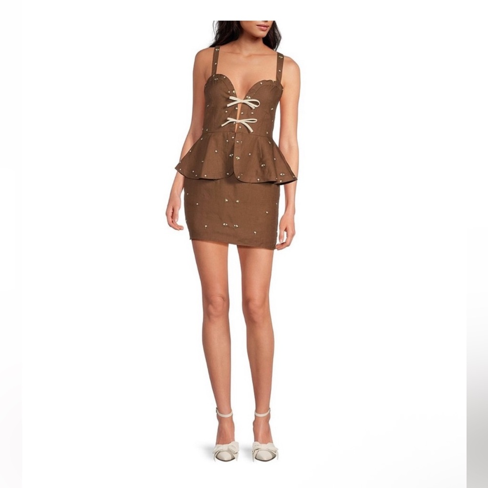 NWT Fanm Mon Helaina Floral
Embroidered Sweetheart Peplum Mini
Dress